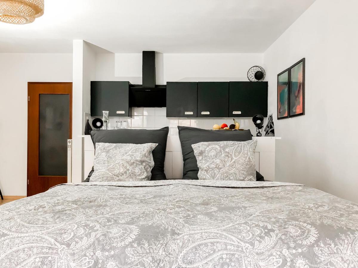 וירצבורג Studio Near Altstadt /W Workspace, Feng-Shui & Art מראה חיצוני תמונה